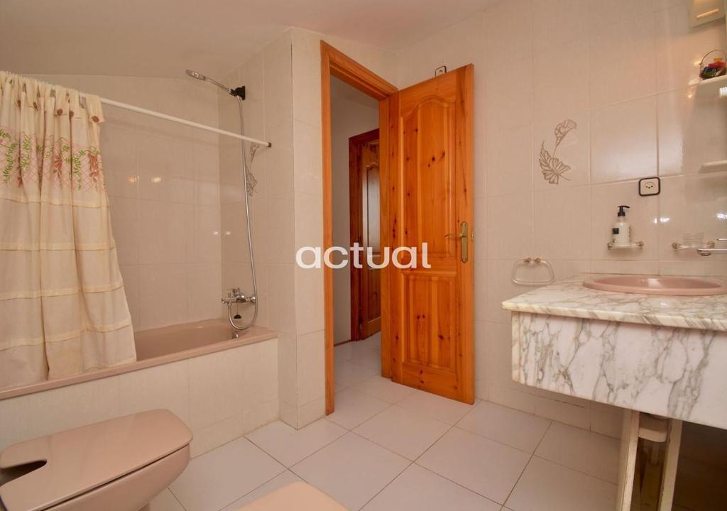 A bathroom at LAS GAVIOTAS 13
