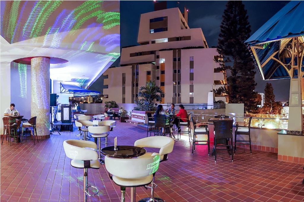 Restaurace v ubytování Hotel Plaza Juan Carlos