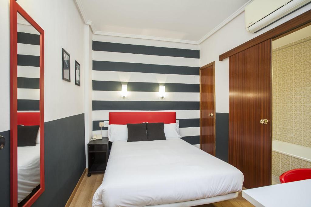 Hotel Valencia de la Música - Resim 13