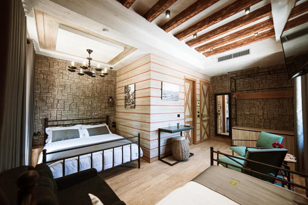 Hotel Taverna Devolli - Image 2
