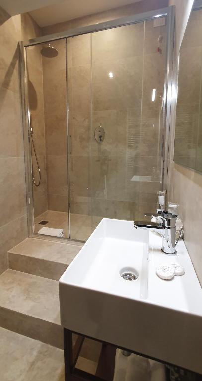 Chic Stay Boutique Apartments - 11