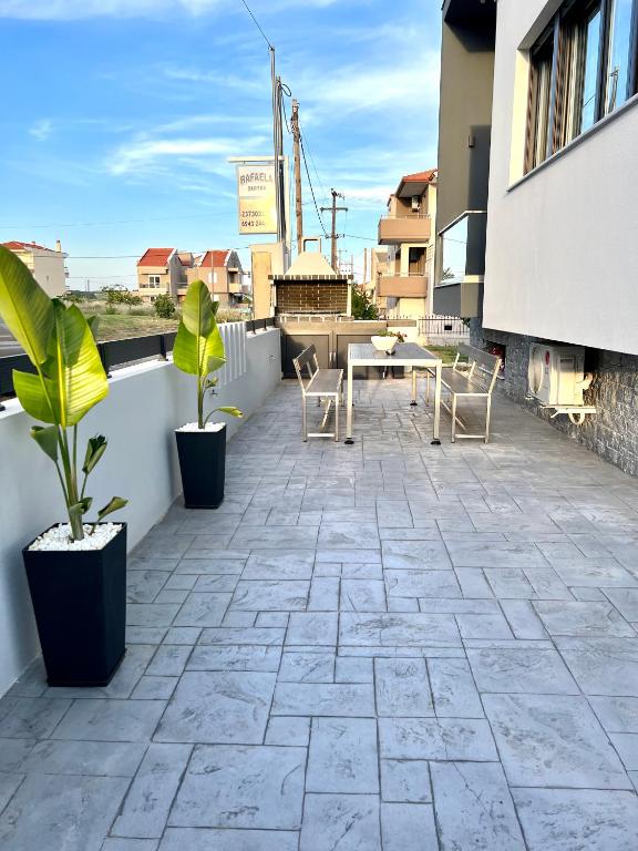 Balkón nebo terasa v ubytování RAFAELA SUITES