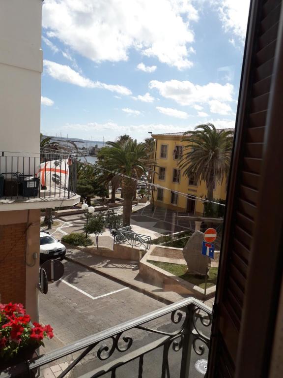 Balkón nebo terasa v ubytování B&B Il Porticciolo Portoscuso