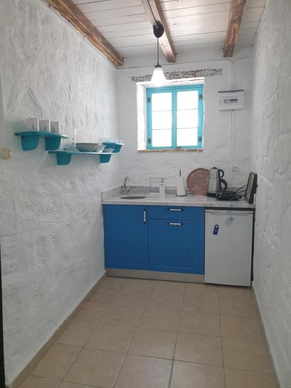 Kuchyň nebo kuchyňský kout v ubytování Güneş Butik Otel Datça