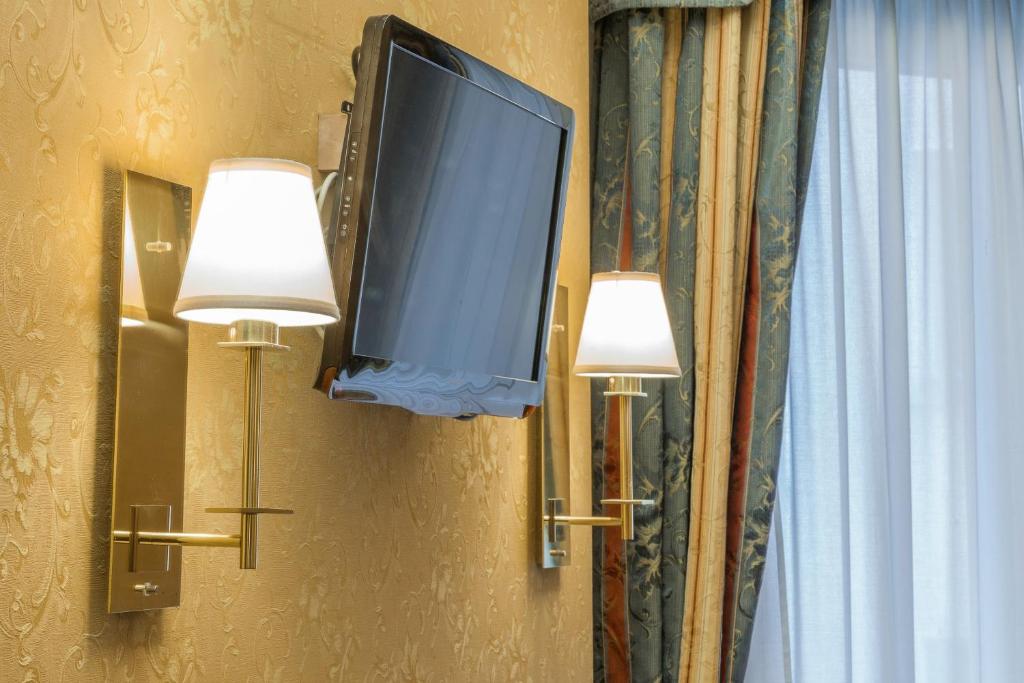 Hotel Des Etrangers - Resim 34