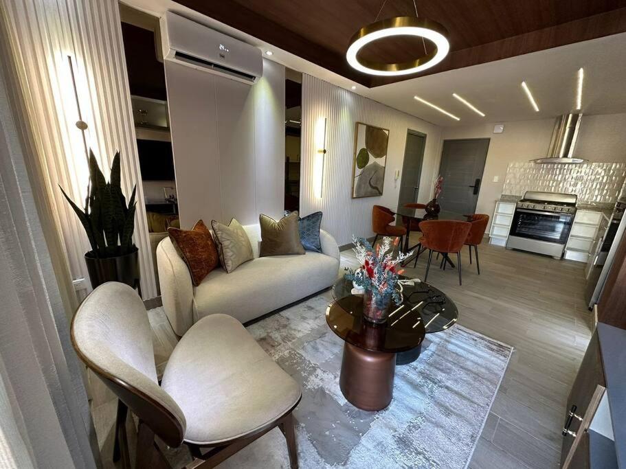 Posezení v ubytování Roble 102 Hermoso Apartamento Con Alberca