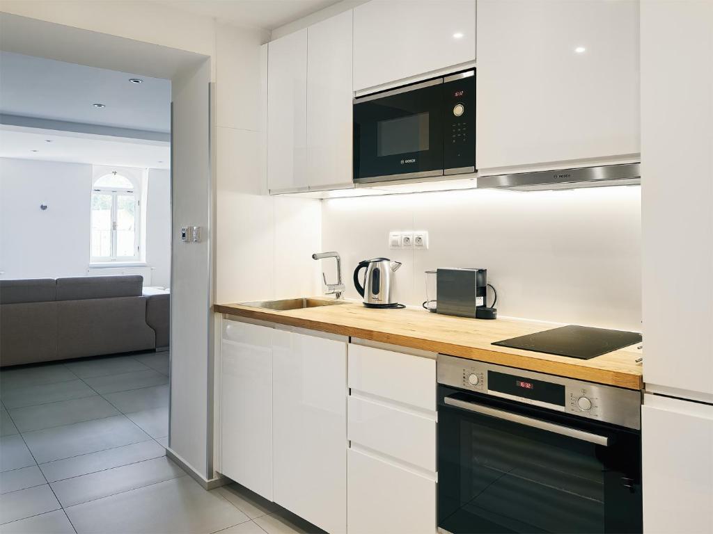 IMPERIAL Apartments - 6