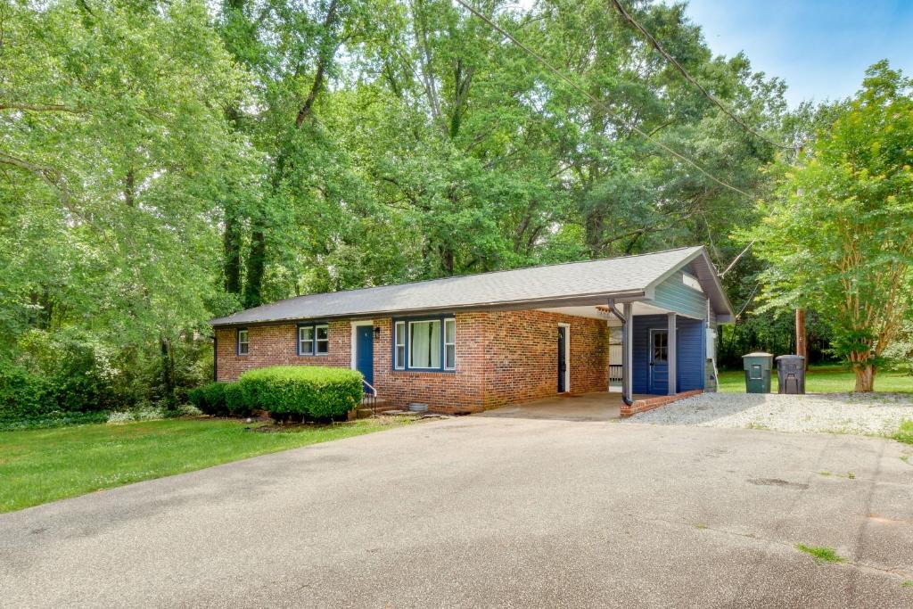 Ferienhaus PetFriendly Greenville Vacation Rental with Deck! (USA