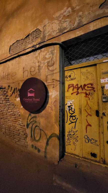 Certifikát, hodnocení, plakát nebo jiný dokument vystavený v ubytování Orbeliani Hostel
