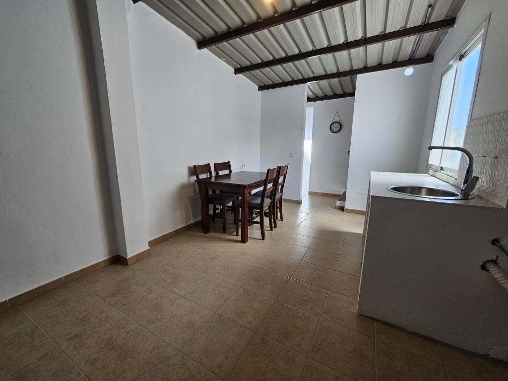 Kuchyňa alebo kuchynka v ubytovaní Casa el albaicin