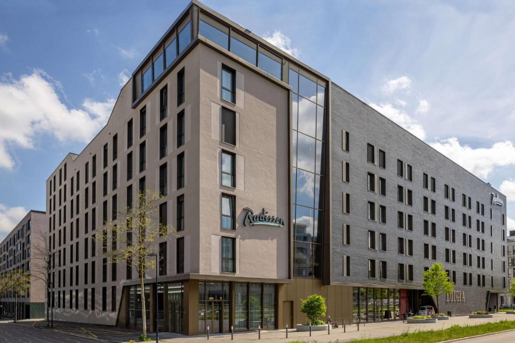 Budova, kde se aparthotel nachází