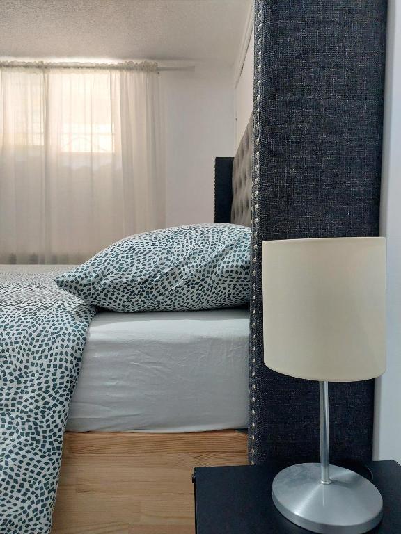 N1 Casa de Madrid - greenpeace line - Resim 43