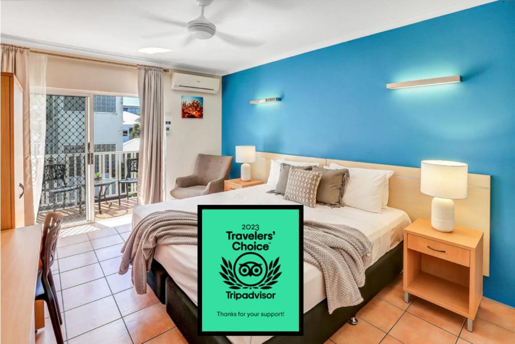 Postel nebo postele na pokoji v ubytování Coral Tree Inn