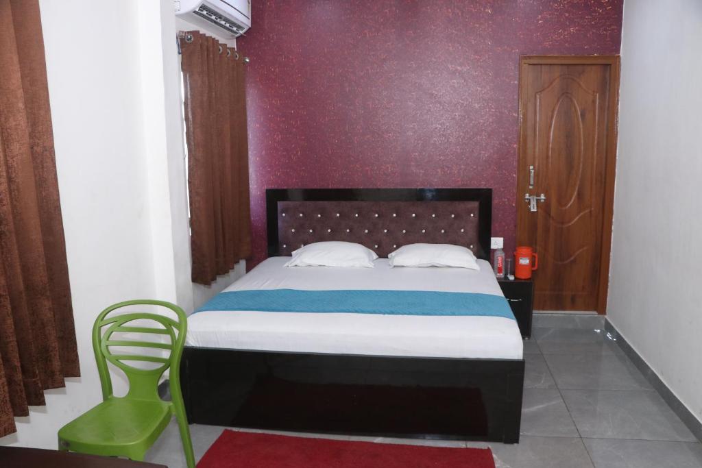 Hotel Crown Residency