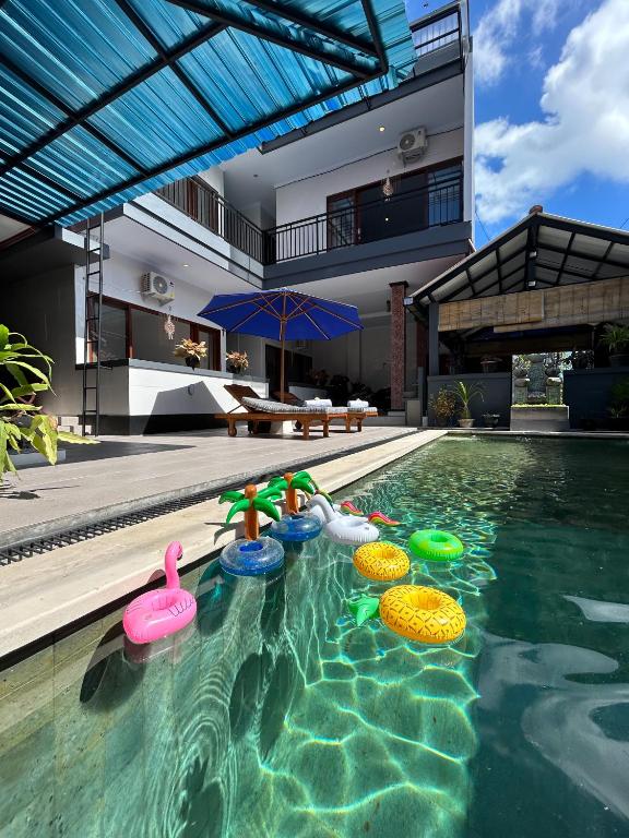 James Guest House - 10