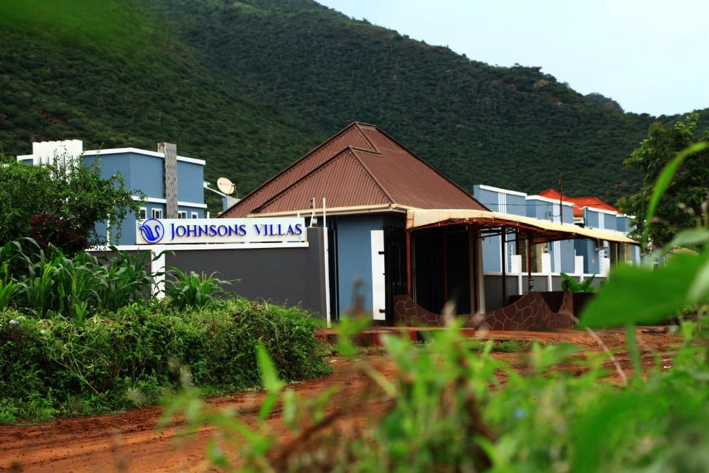 Johnsons Villas