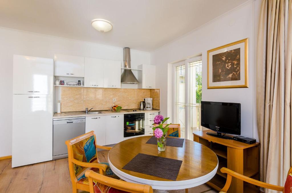 Apartments & Rooms V&M - 13