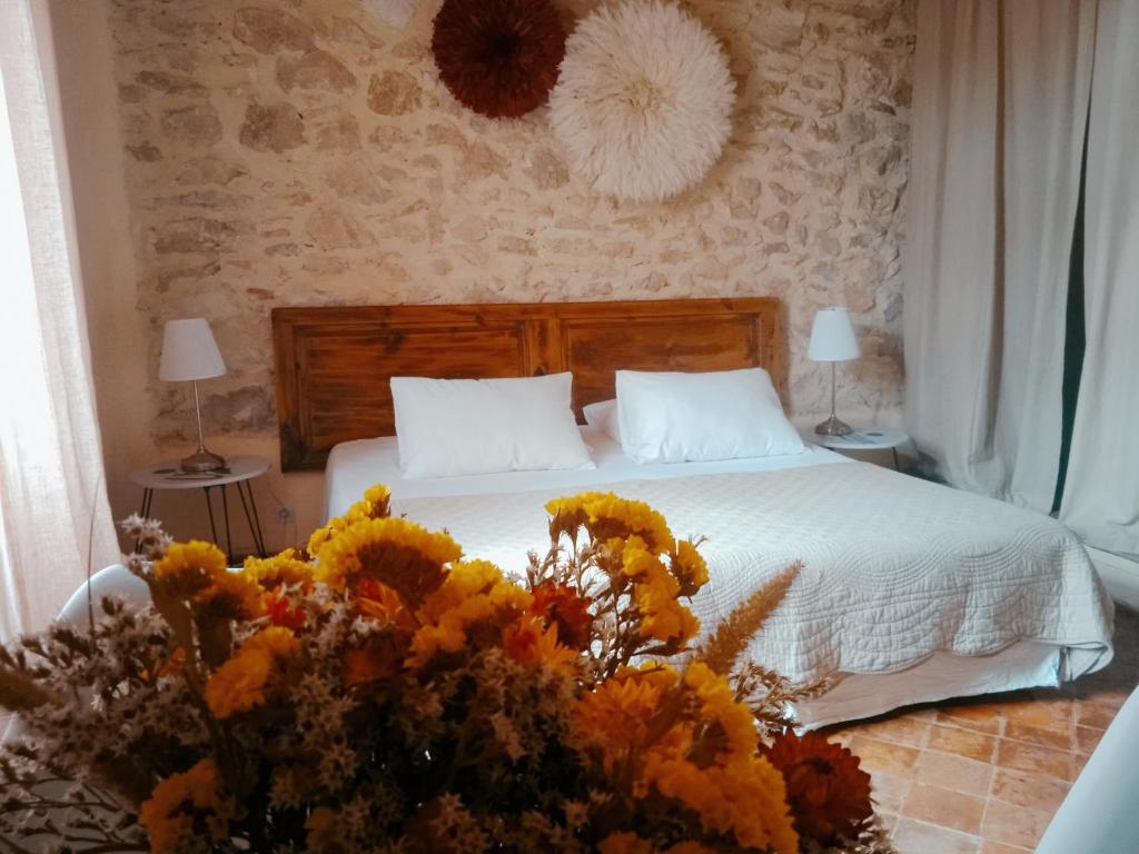 Легло или легла в стая в Chambre d'hôtes face au lavoir