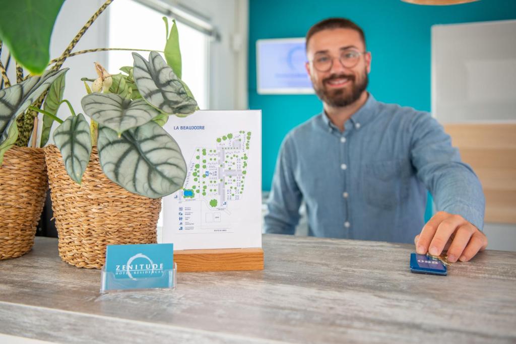 Comfort Aparthotel Nantes La Beaujoire - Resim 31