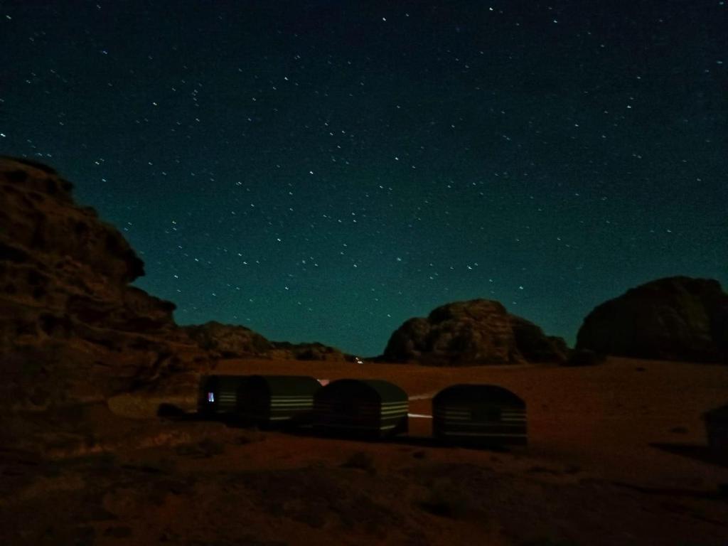 Příroda nedaleko luxury tent