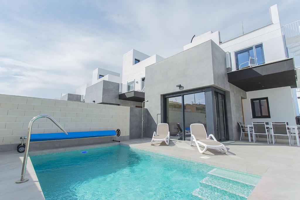 Villas 208 Luxury Villa Pool Sauna Cinema - Alicante Hol en Torrevieja, Comunidad Valenciana