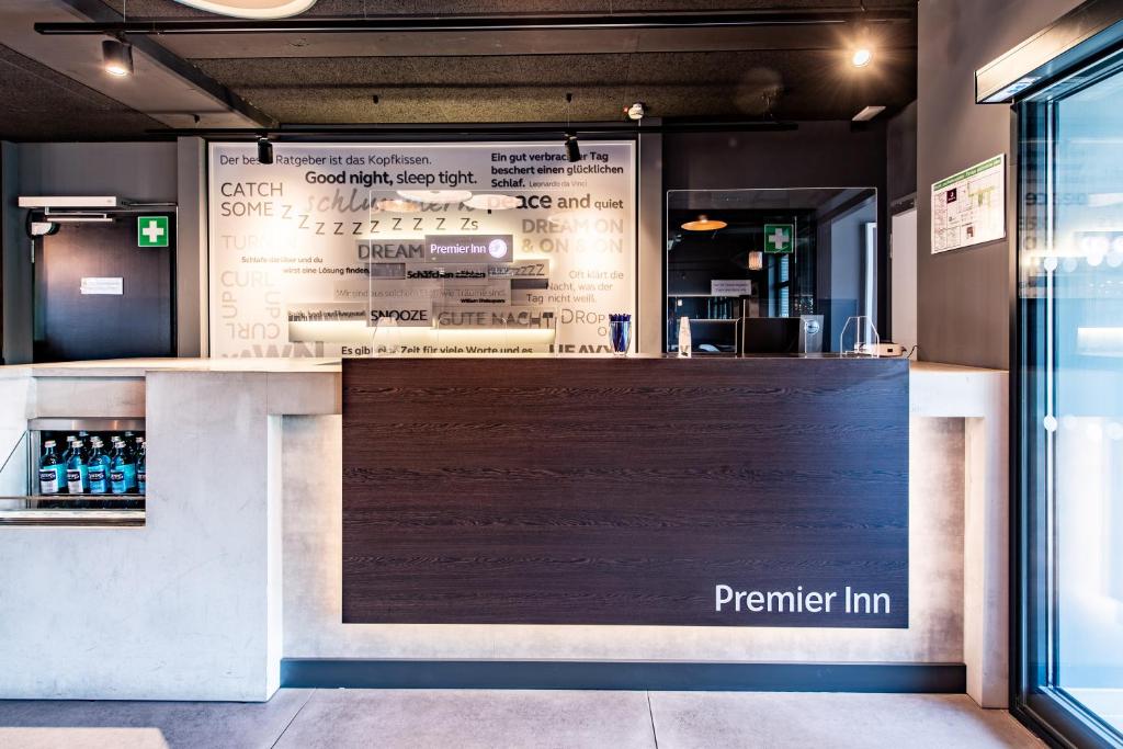 Premier Inn Heidelberg City Bahnstadt - Resim 9