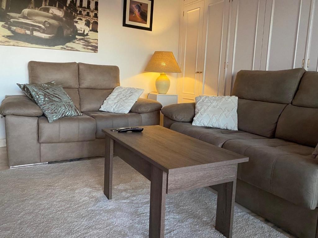 Posezení v ubytování La Cala de Mijas Sea view apartment with pool in Mijas by Costarentals - Ref 219