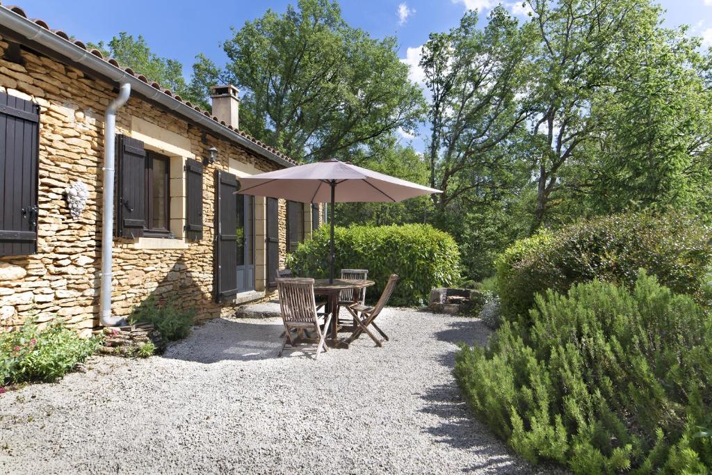 Gites La Source - Cottage Avec Vue Sur Le Jardin