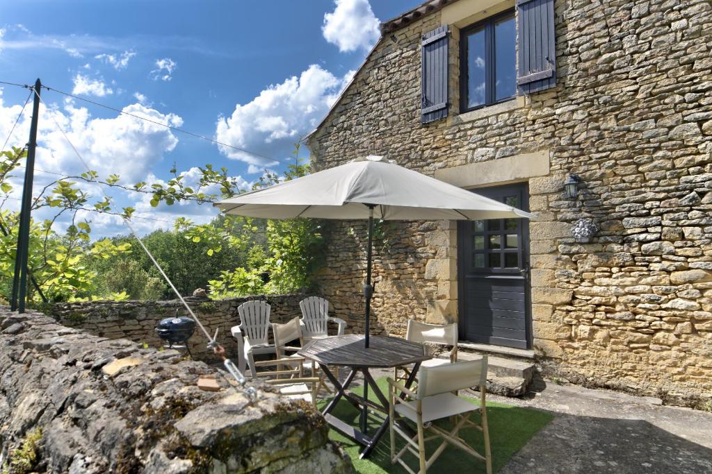 Gites La Source - Chalet De Deux Chambres