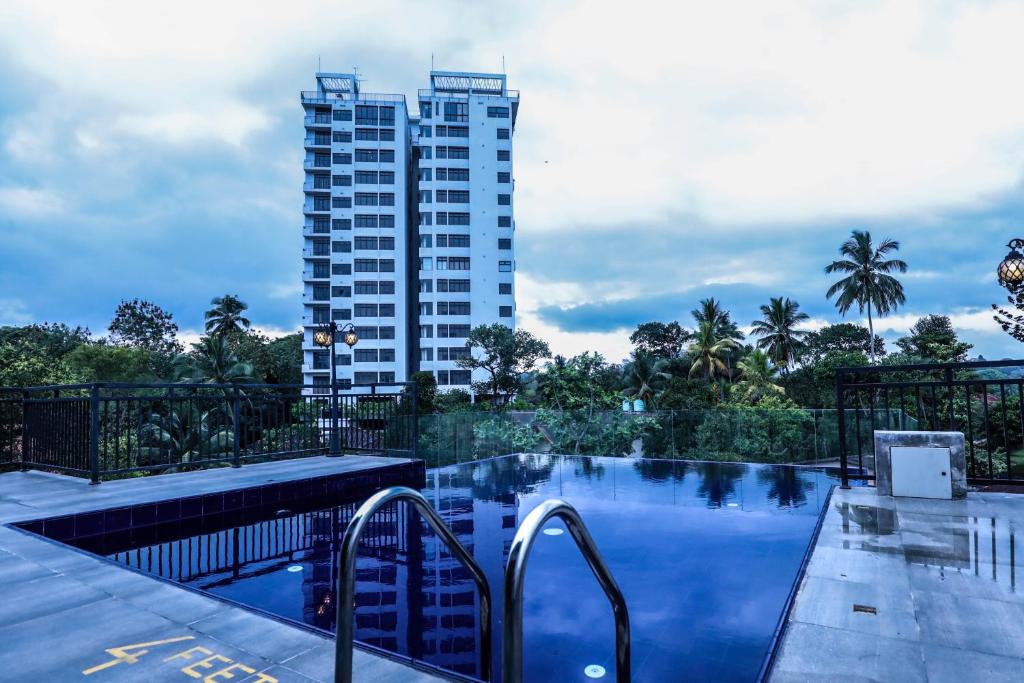 Bazén v ubytování Hotel Ganthera Kandy nebo v jeho okolí