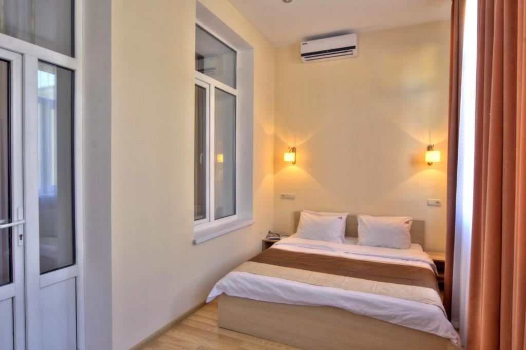 Fire Inn - One-Bedroom Apartment