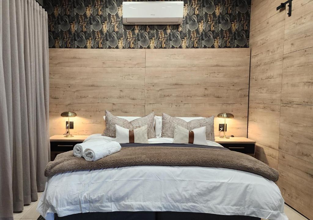 Summer PALACE Guesthouse - 