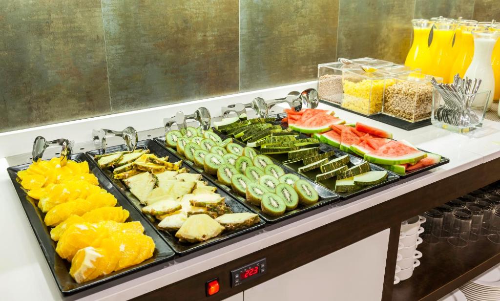 Ilunion Suites Madrid - Resim 23