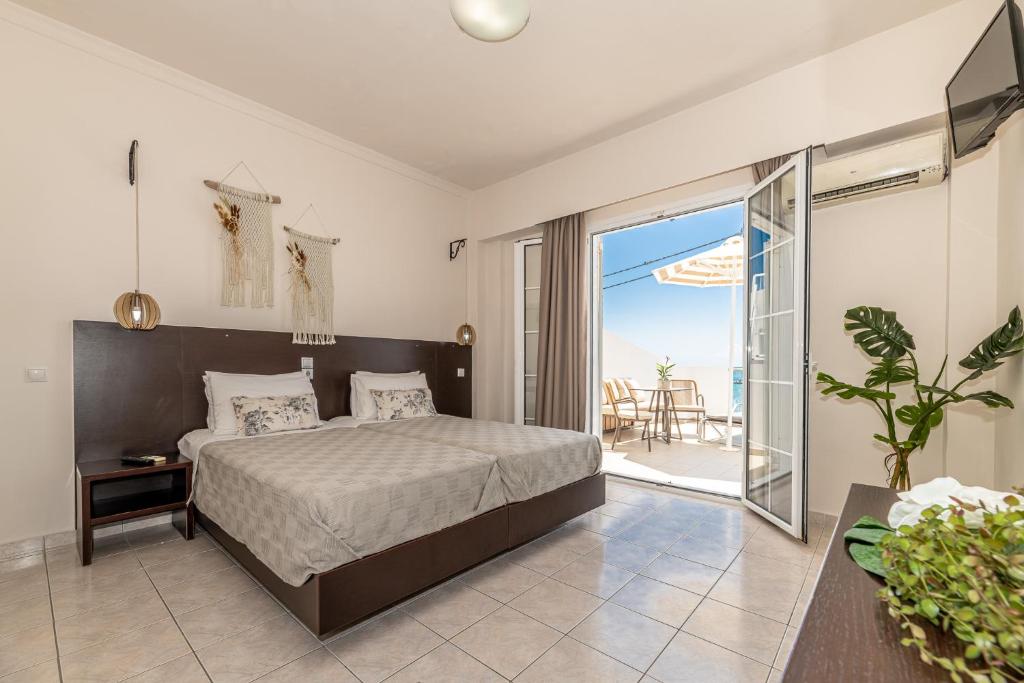 Mouria Studios & Apartments - 14