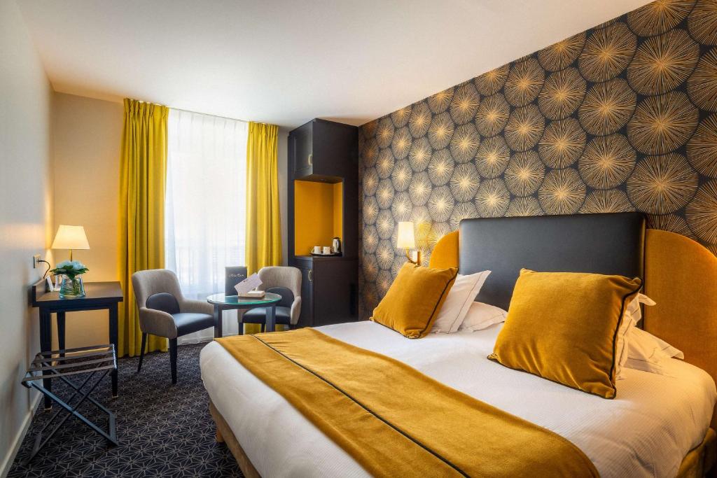 Postel nebo postele na pokoji v ubytování Best Western Plus Le Moderne