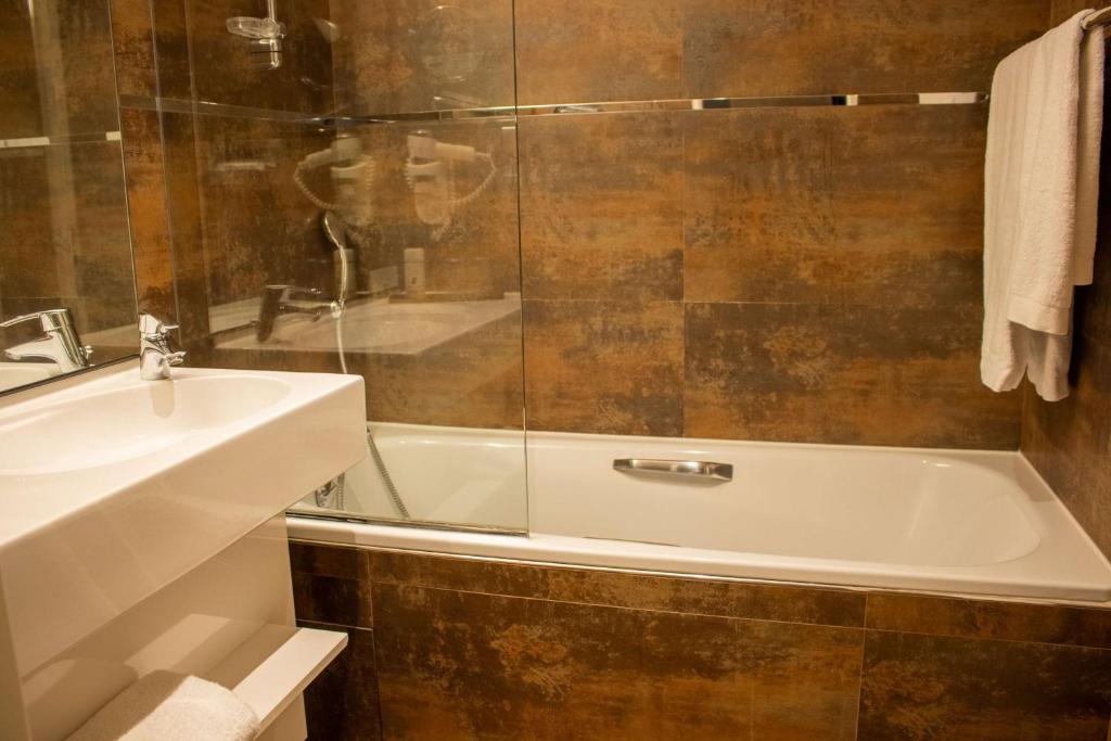 Koupelna v ubytování Best Western Plus Le Moderne