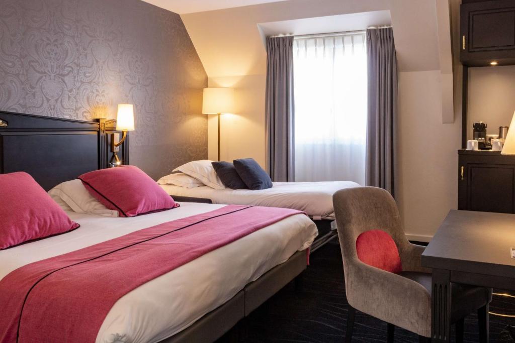 Postel nebo postele na pokoji v ubytování Best Western Plus Le Moderne