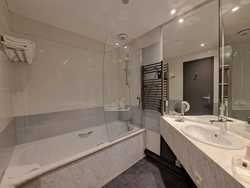 Best Western Crequi Lyon Part Dieu - Resim 35