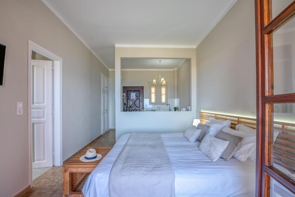 Georgia Vicky Studios & Apartments - 6