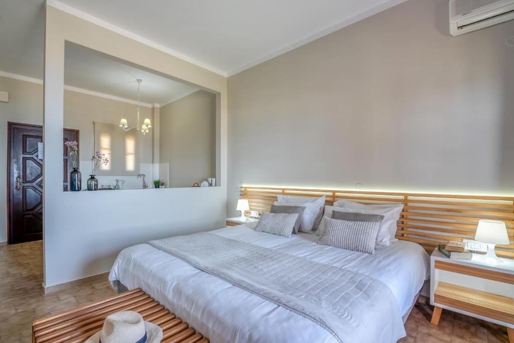 Georgia Vicky Studios & Apartments - 5