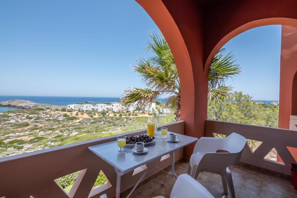 Georgia Vicky Studios & Apartments - 9