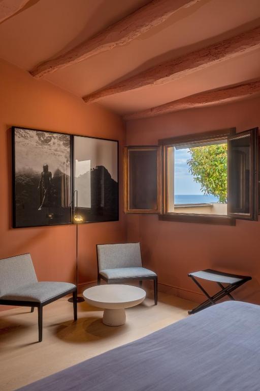 
Premium Double Room with Spa Access
