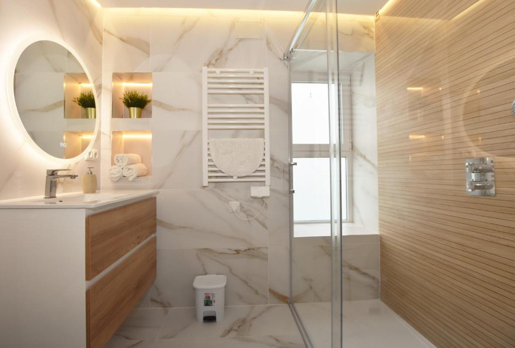 Fotografie z fotogalerie ubytování MAR DE CRISTAL CHALET v destinaci Mar de Cristal