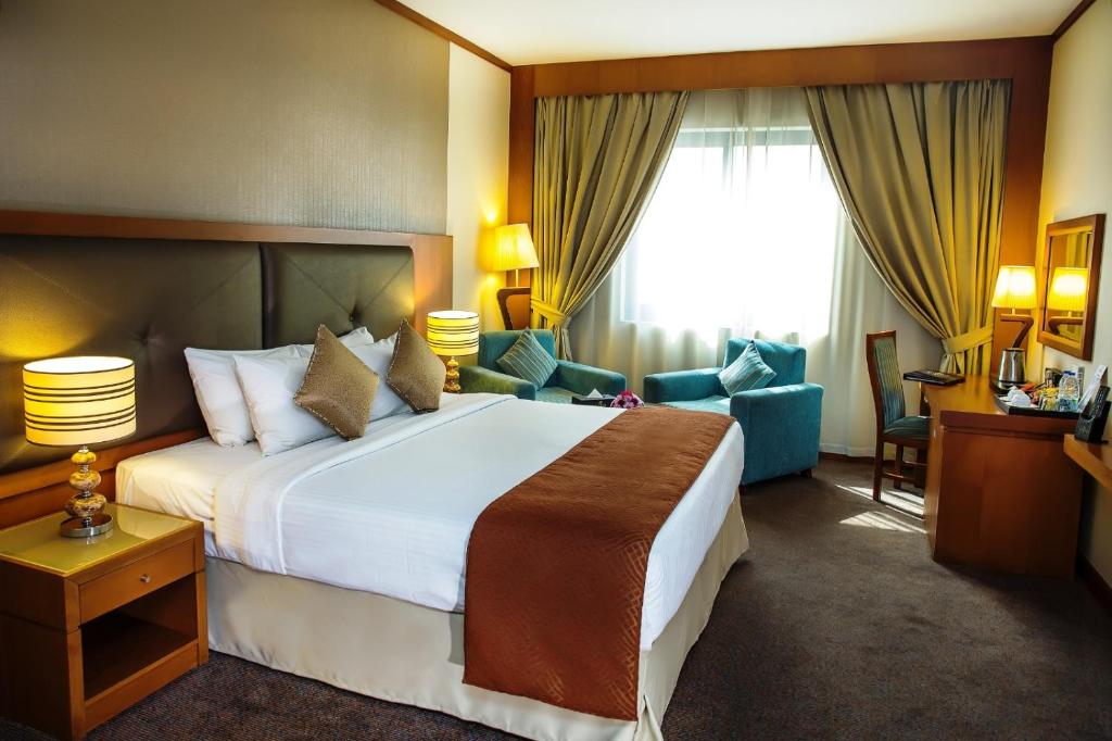 Landmark Summit Hotel — photo 3