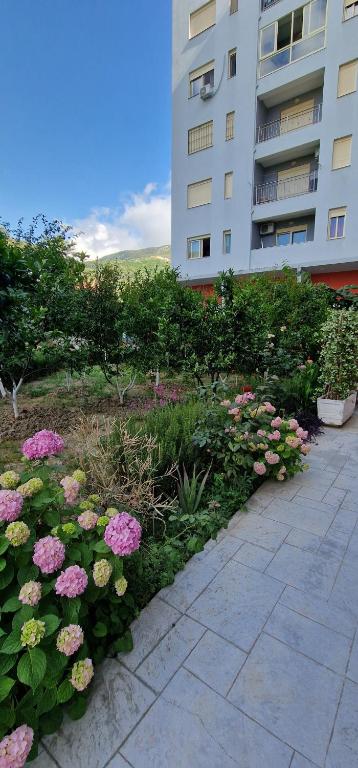 Lovely duplex apartment with patio, 100m from the beach! - Image 13