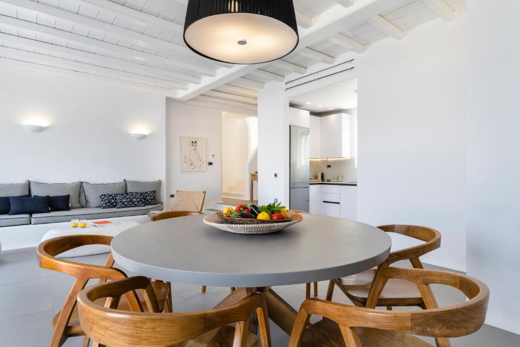 Kuchyň nebo kuchyňský kout v ubytování NEW - Villa Apiro - MG Villas Mykonos