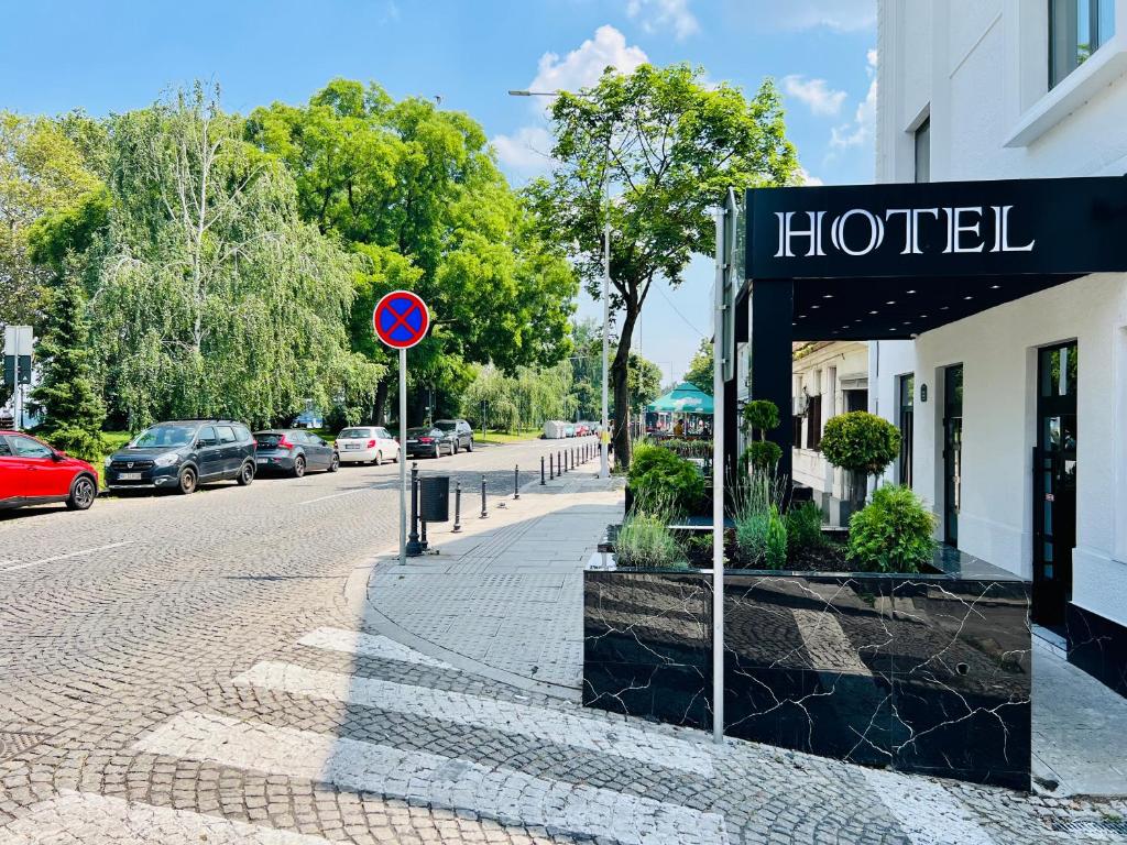 Budova, kde se hotel nachází