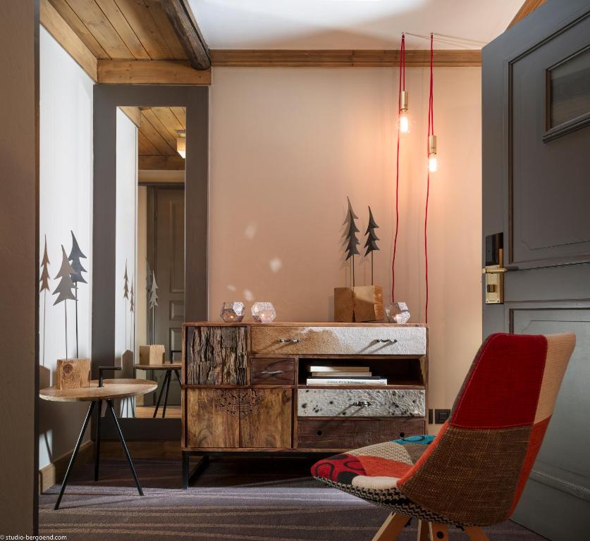 Гостиная зона в Hôtel Village Montana by Les Etincelles