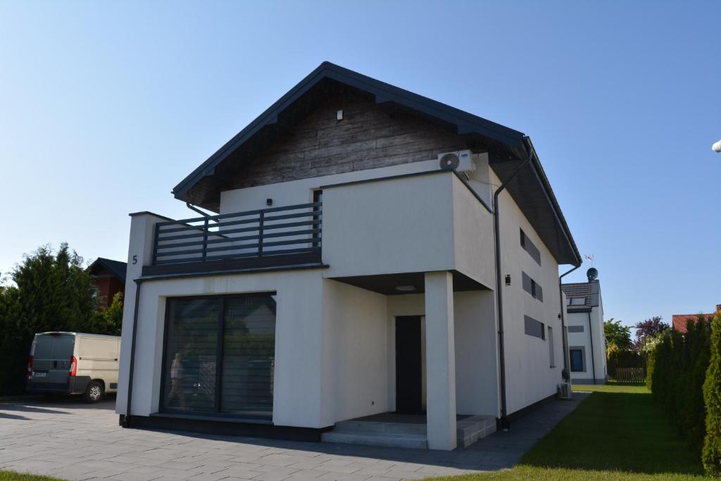 Budova, v ktorej sa vila nachádza