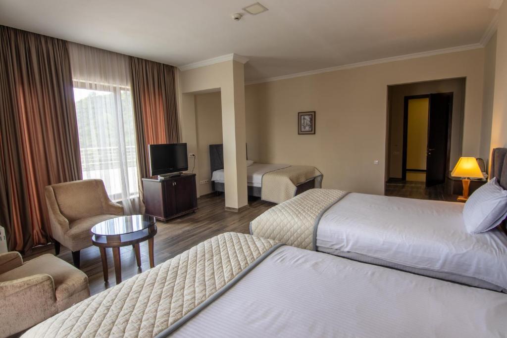 Hotel Beaumonde Garden - Habitación Triple Estándar